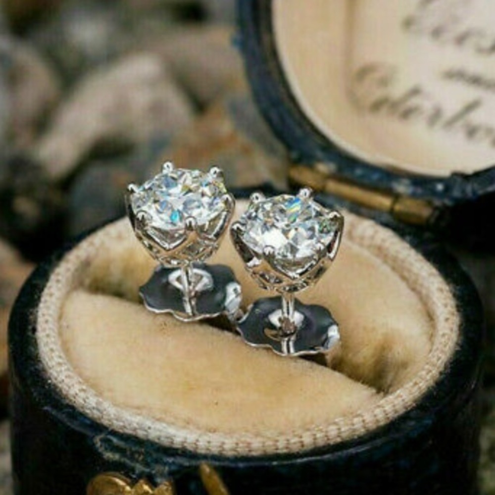 New Sterling silver diamond stud earrings - Picture 3 of 3